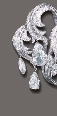  ELEGANT DIAMOND CLIP BROOCH, BY DAVID WEBB Doris Duke jewelry collector 