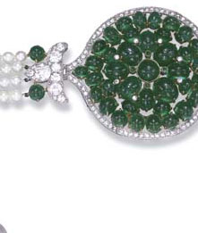 AN EXQUISITE ART DECO EMERALD AND DIAMOND BRACELET, BY CARTIER Doris Duke Collection Jewelry  jewels