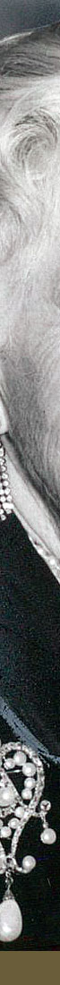 Tassel ear penants with diamond | Royal Cambridge Teck Jewels| Lady May Cambridge Abel Smith |Pearl Diamond brooch devante de corsage Athlone Jewels |England Royal Historic Jewelry UK british Royalty Windsor Cabochon choker collier die chien