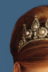 Pair of gem set,brooch,clip, diamond clip brooches 1930s of Tutti Frutti |Countess Mountbatten of Burma|Lady Edwina Royal Jewels History tutti-frutti,small brooch set,tuttifrutti gems set,mountbatten,battenberg,lady Edwina,lady pamela,diamonds,kaufen,ankaufen,verkaufen,stars, wedding,battenberg,mountbatten,collection,jewellry,jewellery,bijou,royalty,countess mountbatten of burma,vicereine of india,royalty,royalfamily,england,britishroyaljewels