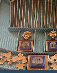 The parure of Marie-Louise Empress of France Micro-mosaque Parure Marie-Louise Empress of France| Wedding Gift from Napoleon Bonaparte The mikro mosaiue parure of Marie-Louise Empress of France mosaik parure|Imperial Jewelry napoleonic parure,napoleonic tiara,napoleonic diadem,tiare,joaillerie,french crown jewels,parure belonging to Empress Marie Louise of france, Empress Marie Louise's Jewelry Collection,imperial jewels,jewellery belonging to Empress Marie Louise monaco et les napoleon DIAMANTS DE LA COURONNE   PARURE EN OR et MOSAIQUES Marie-Louise's set in micro-mosaicsjewel, ornament, amulet 
Gold and mosaics, composed of a comb, a necklace, a pair of bracelets and a pair of earrings, executed by Franois Regnault Nitot, jeweller of the imperial court, forming part of the wedding presents offered by Emperor Napoleon I to Archduchess Marie-Louise, in 18. Glass micromosaics depicting Roman ruins