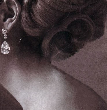 Tiara |Julia Roberts mit grossen Diamanttropfen als Ohrringe und Haar-Juwel