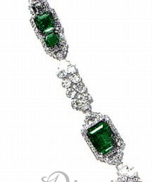 The famous Emerald Necklace|Royal India| Cartier Sautoir Bijoux Joyas Magnificent Jewels Jewelry Princely India Jewellery Maharaja Of Nawanagar Maharajas Cartier Jewelry Cartier Nawanagar Princely States Of India PrincelyStates IndianPrincelyStates IndianRoyalty Nawanagar RoyalFamily Cartier Emeralds India nStyle Men Jewelry British Raj JoyasReales Antique Jewelry RoyalJewels history mugal style royalmagazin indianroyals nawanagar-royals