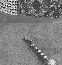 Collier de Chien,Pearls PRINCESSE LOBANOFF de ROSTOFF| Pearl Jewellery Brooches Stomacherhistory of important pearls,Prinzessin Lobanov-Rostov,emerald,chaumet,russia,ruland,Princess  
Brosche,Brooch,Geschenk,treasure trove,jewel,principe Princesse Dolgorouki,schmuck,Geschenke,diamant,diamonds,jewels,passion,collector of fine jewellery,Besitz,jewelry,necklace,Faberge,Krone,Erbschaft,erben,zar,imperial jewels,romanov,JOYAUX,LOBANOFF de ROSTOFF,Dolgorouki, colliers de perles, parures en perles, brillants anciens, pierres de couleurJoyaux de Princesse de Lobanonff RostoffJoyaux de Princesse de Lobanonff Rostoff